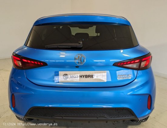 MG MG3 Hybrid+ Luxury - 