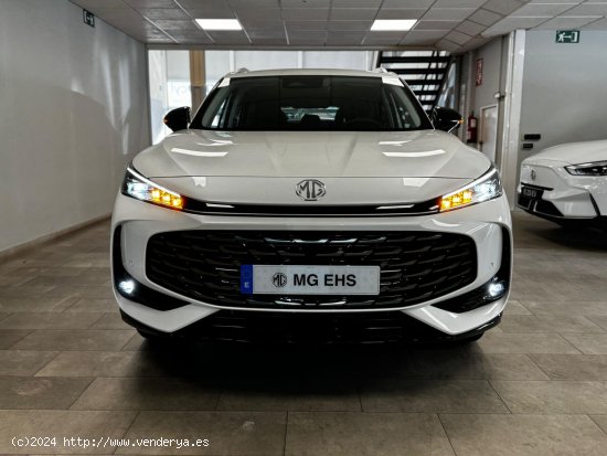 MG eHS 1.5T-GDI PHEV Luxury - 