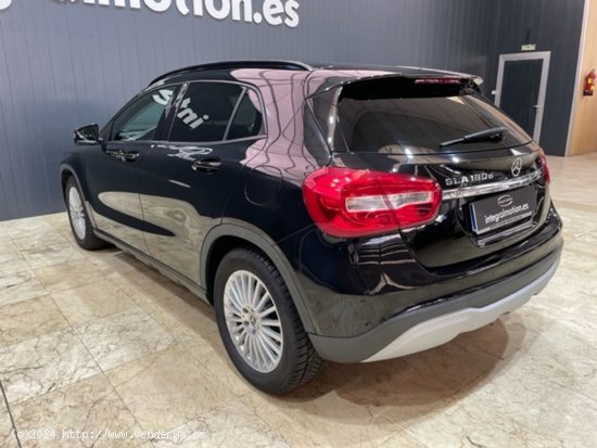 Mercedes GLA 180d - 