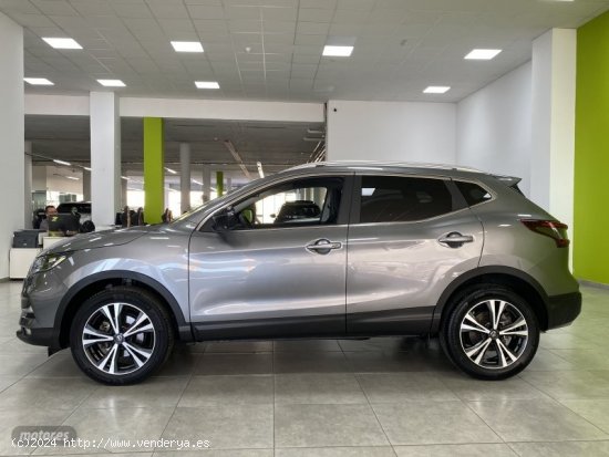 Nissan Qashqai DIG-T 103kW N-Connecta de 2020 con 46.000 Km por 21.800 EUR. en Malaga