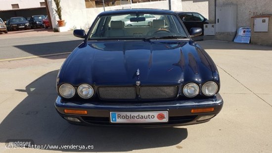 Jaguar XJR 4.0 Kompresor de 1995 con 166.525 Km por 13.500 EUR. en Madrid