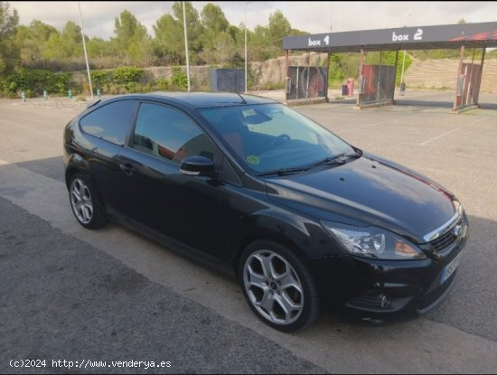 Ford Focus 1.5 Ecoblue 85kW ST-Line Design SIP Auto de 2010 con 175.000 Km por 5.800 EUR. en Tarrago