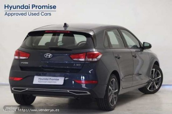 Hyundai i30 1.5 DPI Klass SLX 110 de 2022 con 15.382 Km por 18.290 EUR. en Malaga