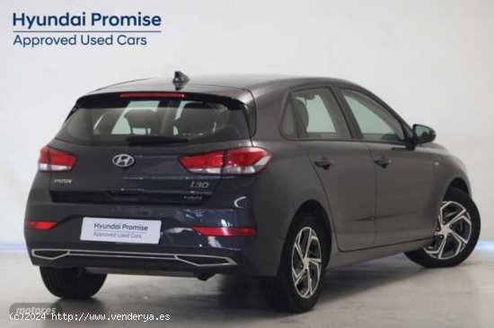 Hyundai i30 1.0 TGDI Klass LR 48V 120 de 2022 con 25.639 Km por 19.970 EUR. en Malaga