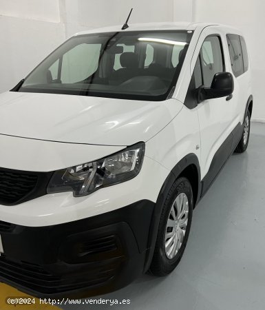 Peugeot Rifter Allure BlueHDi 100 de 2020 con 171.000 Km por 18.990 EUR. en Las Palmas