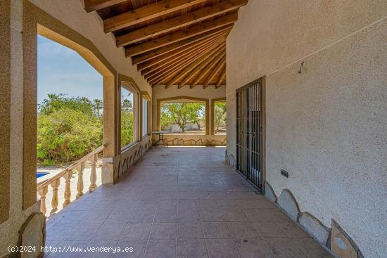 Chalet en Catral. Ref.- 74112 - ALICANTE