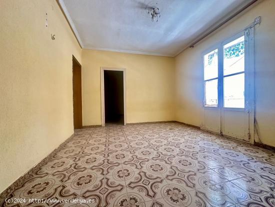 PISO EN VENTA PARA REFORMAR EN CALLE MONCADA-ALICANTE!! - ALICANTE