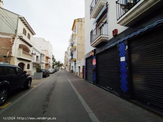 LOCAL EN LA PLAYA DE TORREBEMBARRA EN VENTA O ALQUILER - TARRAGONA