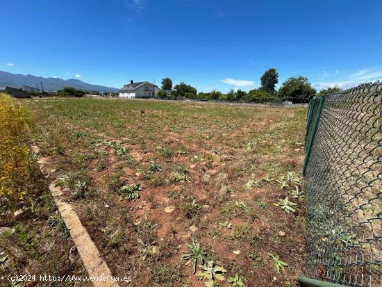  FINCA DE FINES DE SEMANA EN CUATROVIENTOS - LEON 