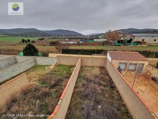 Adosada en construcción en Campotéjar - GRANADA