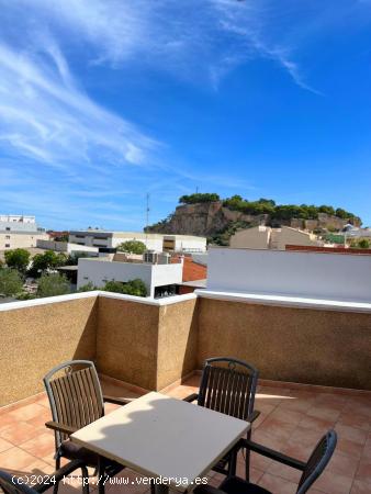 Alquiler anual de ático dúplex con vistas al castillo y al Montgó - ALICANTE