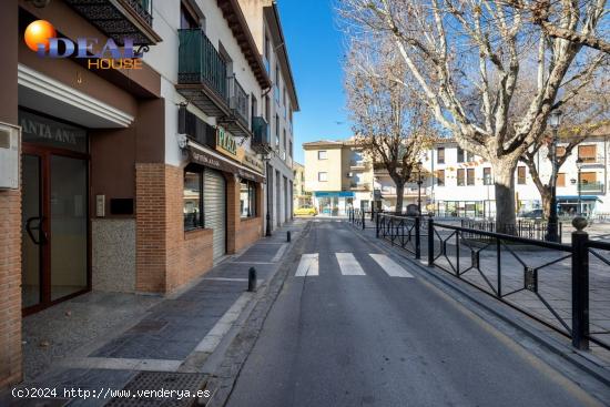  GRAN LOCAL EN LA ENTRADA DE OGIJARES PARA COMENZAR A GENERAR INGRESOS DESDE EL PRIMER DIA - GRANADA 