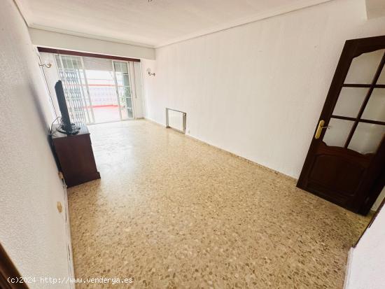 Oportunidad Piso en Colon con 4 dormitorios y 2 baños. Garaje opcional - CORDOBA