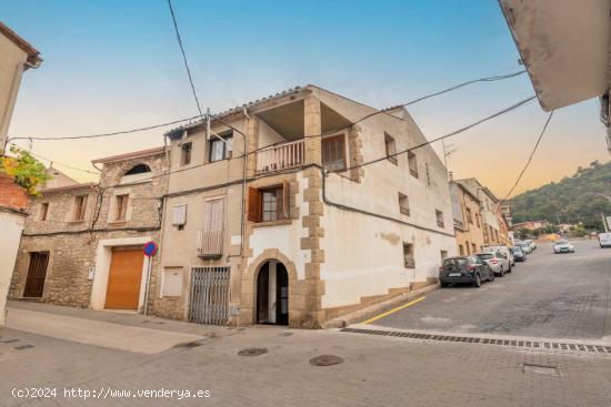  Casa de pueblo en Monistrol de Calders, esquinera a dos calles - BARCELONA 