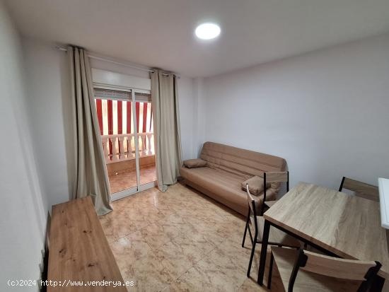  Ref.7301 Apartamento de 1 dormitorio en Torrevieja - ALICANTE 