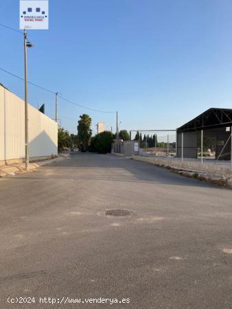 Alquiler de 2 Naves mas patio interior propio mas 8.000.- mt2 CAMPA - MURCIA