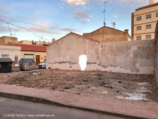 SOLAR DE 90M EN EL CENTRO DE PUERTO LUMBRERAS - MURCIA