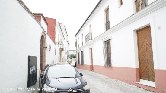 SE VENDE SOLAR DE 170 M2 EN CASCO HISTORICO DE JEREZ - CADIZ