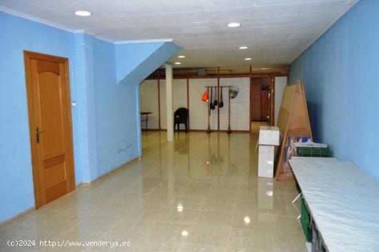 LOCAL COMERCIAL EN ZONA STMA TRINIDAD - ALICANTE