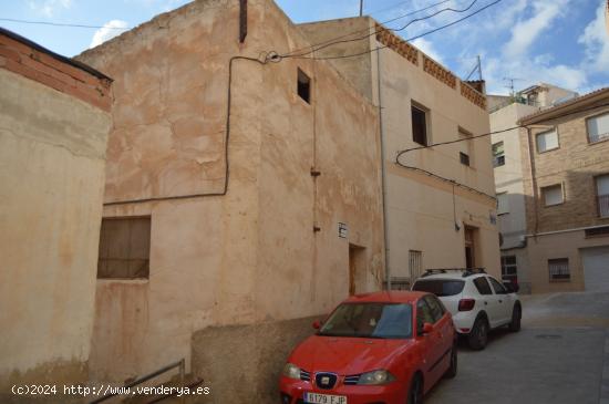 CASA SOLAR CREVILLENTE - ALICANTE