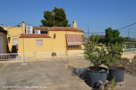 CHALET CON PISNA ZONA CAMPILLO - ALICANTE