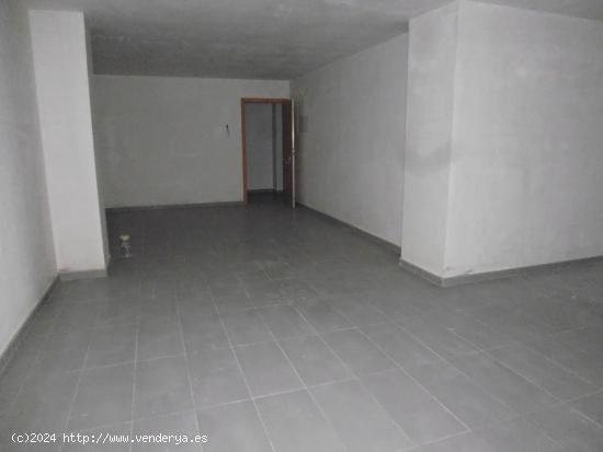 Local en planta entresuelo en venta. Alzira - VALENCIA