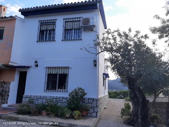  Casa de campo adosada en La Barraca - VALENCIA 