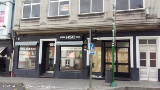 Edificio en la Plaza de Galicia de Carballo - A CORUÑA