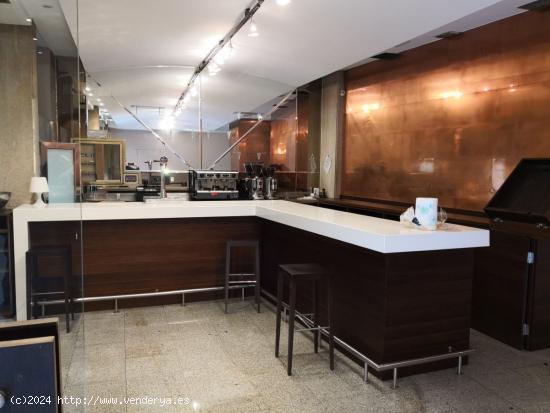 Vende restaurante listo para entrar en Santiago - A CORUÑA