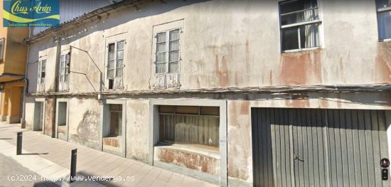 Casa en el centro de Carballo a cincuenta metros de la plaza de Galicia - A CORUÑA