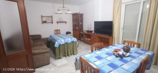  VENTA PISO CON GARAJE Y TRASTERO - CADIZ 