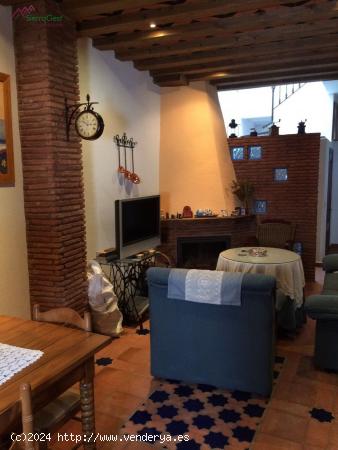 VENTA CASA CON TERRAZA - CADIZ