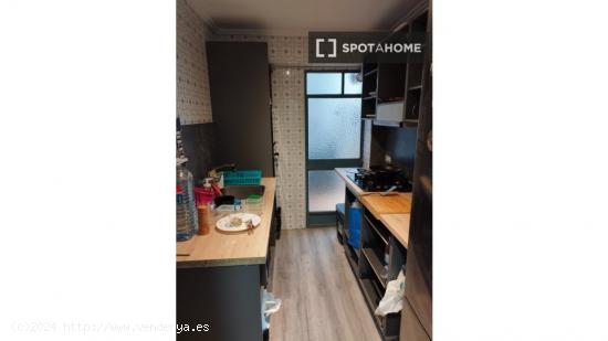 Habitación en piso compartido en Mislata - VALENCIA