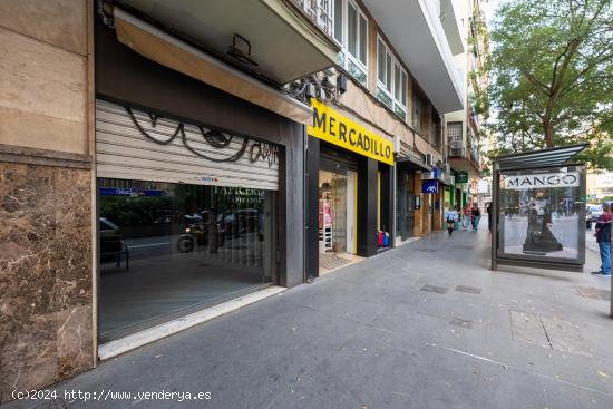  Magnífico Local Comercial en Camino de Ronda. - GRANADA 