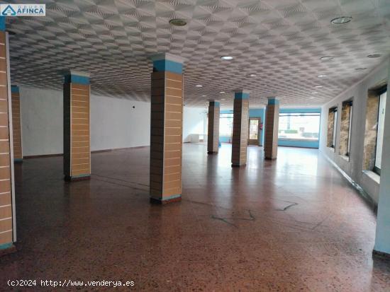 Céntrico local comercial en venta de 330 metros - HUELVA