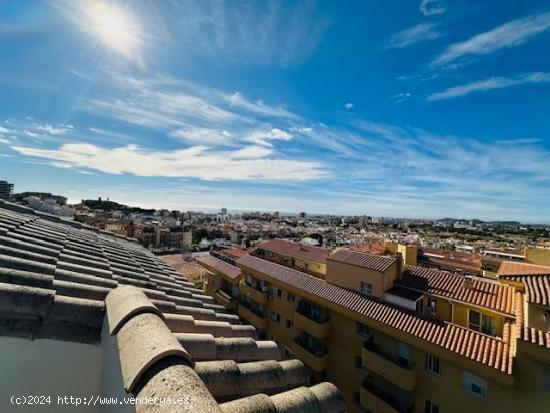 EXCEPCIONAL ATICO EN LOS PACOS CON VISTAS PANORAMICAS - MALAGA