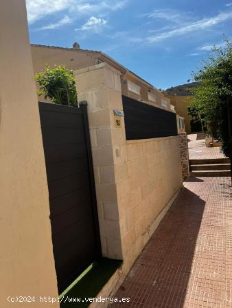 Casa Adosada en Pueblo Acantilado, Alicante - ALICANTE