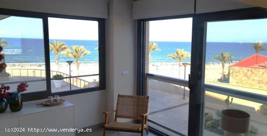 Estupenda vivienda reformada en primera línea de Playa Muchavista. - ALICANTE