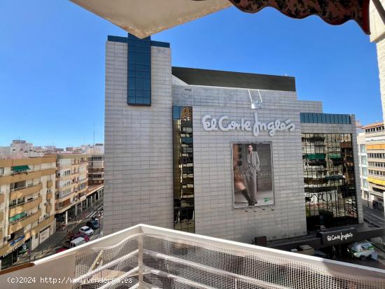  Vivienda en Pintor Aparacio frente Corte Ingles - ALICANTE 