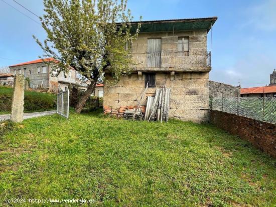 CASA DE PIEDRA  CON TERRENO PARA REHABILITAR - ORENSE