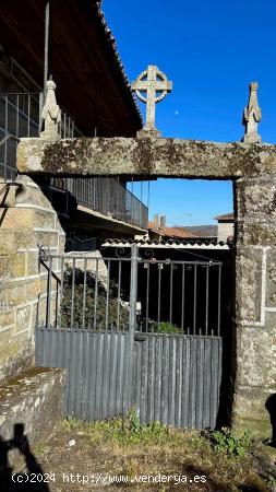 Casa para reformar en Outeiro de Laxe - ORENSE