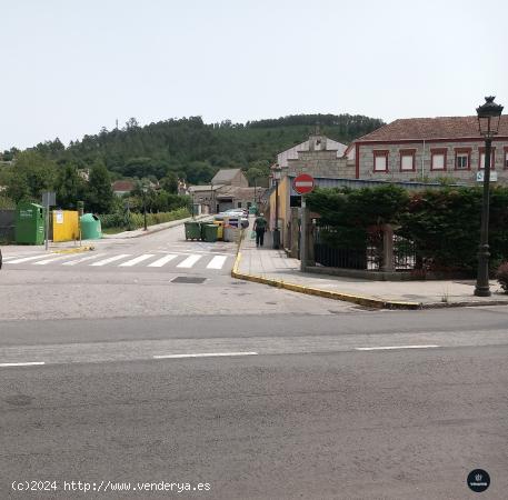 AMPLIO BAJO COMERCIAL EN ALQUILER EN CENTRO DE CALDAS DE REIS - PONTEVEDRA