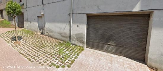 Venta de bajo comercial/almacén en A Valenzá - ORENSE