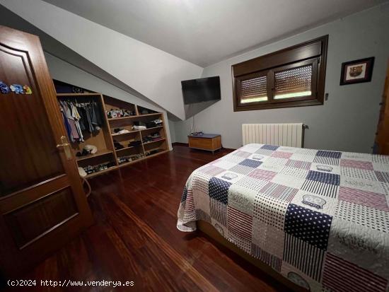 Precioso chalet de piedra con terreno de 1600 metros - PONTEVEDRA