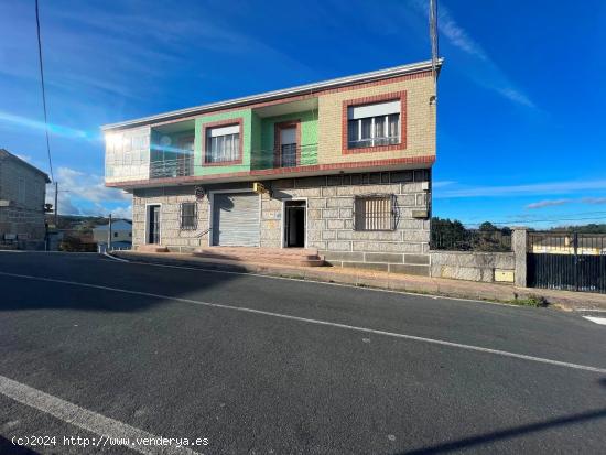  Chalet con finca , bodegas, garaje en Soutopendo - ORENSE 