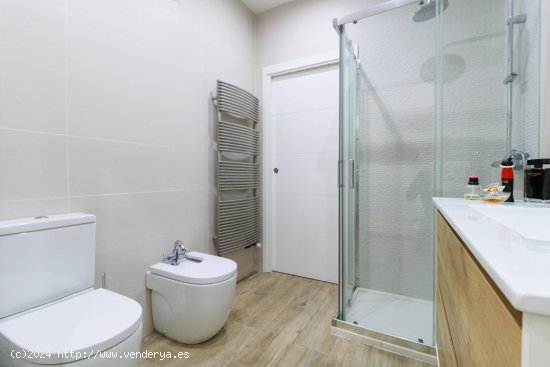 Unifamiliar adosada en venta  en Viladecans - Barcelona