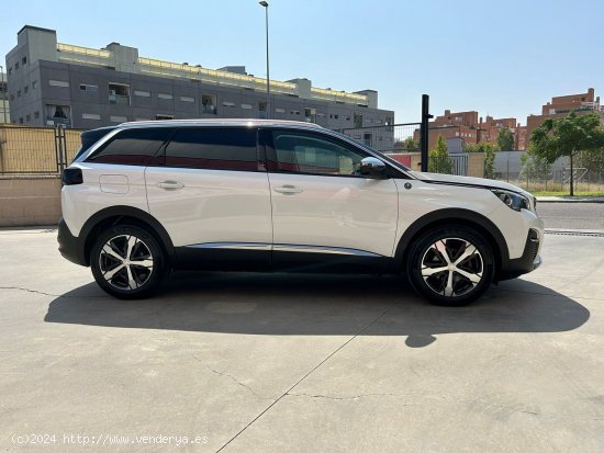 Peugeot 5008 CROSSWAY EAT 8 - Parla