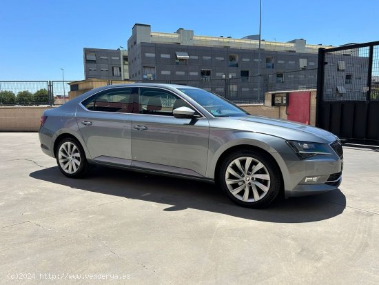 Skoda Superb 2.0 TDI 110kW (150CV) Ambition - Parla