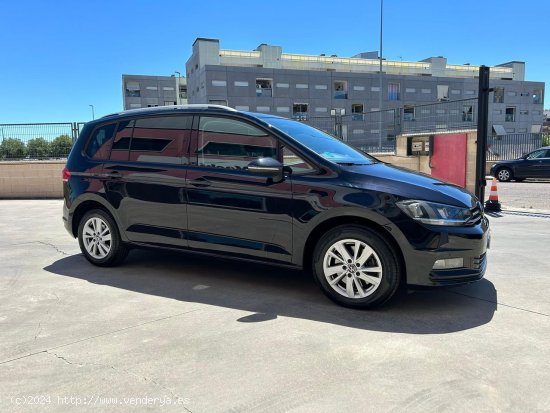 Volkswagen Touran Advance 2.0 TDI 90kW (122CV) - Parla