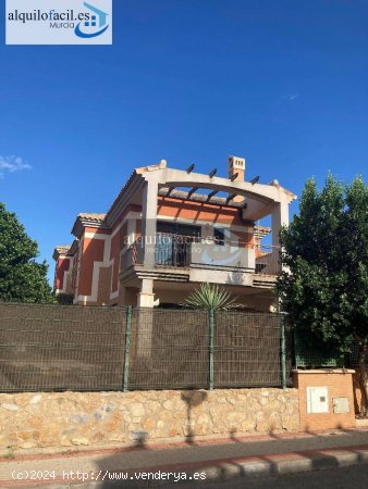 Alquilofacil-murcia alquila este estupendo chalet en la zona de la ñora en 1300€